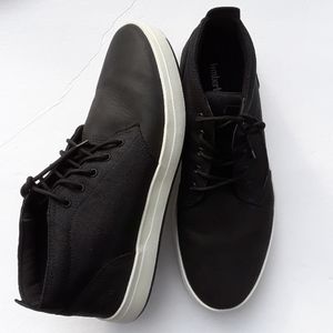 SIZE 11. TIMBERLAND Men's  leather/textiles shoes.